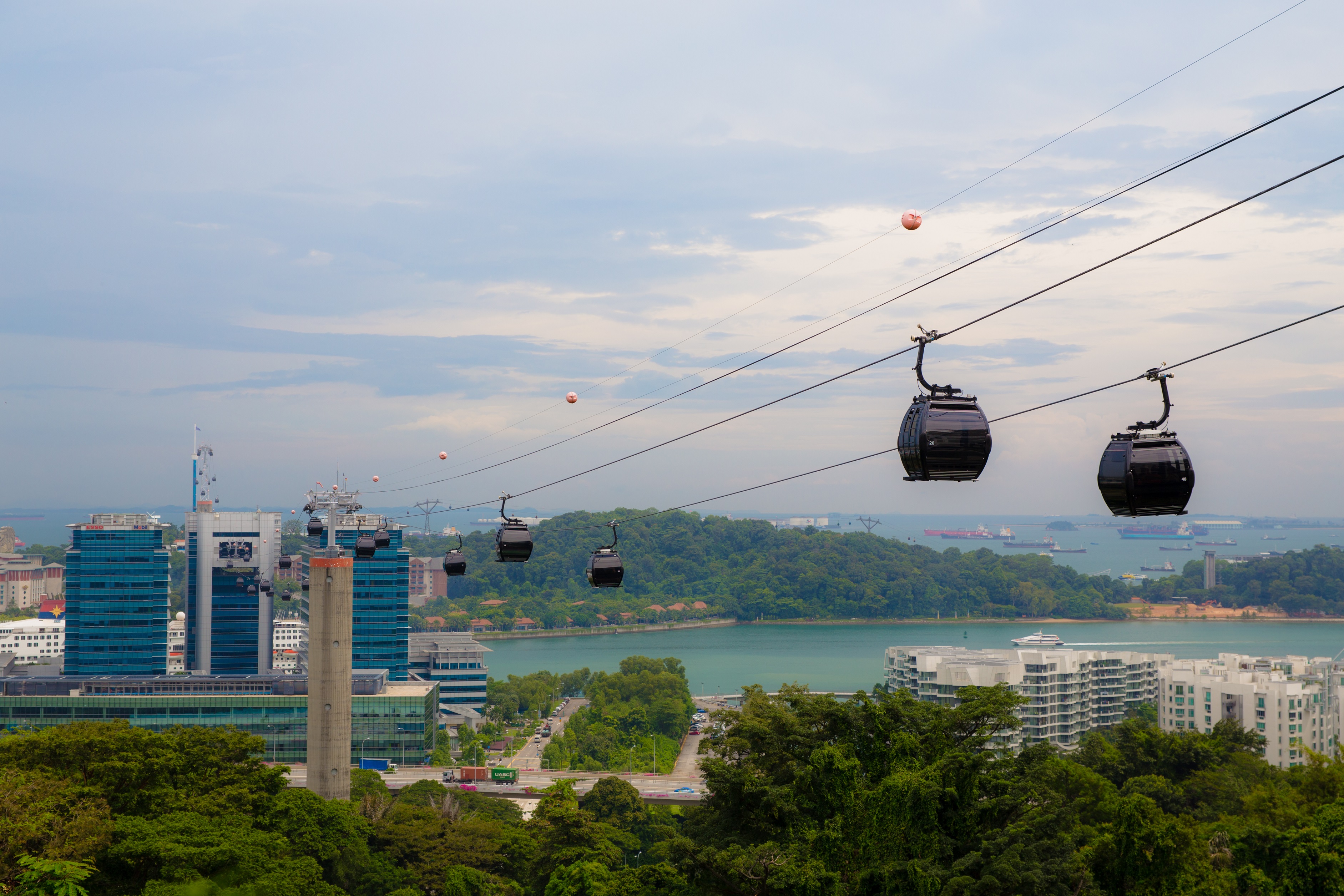 ケーブルカーチケットをお渡し、各自セントーサ島にて自由行動